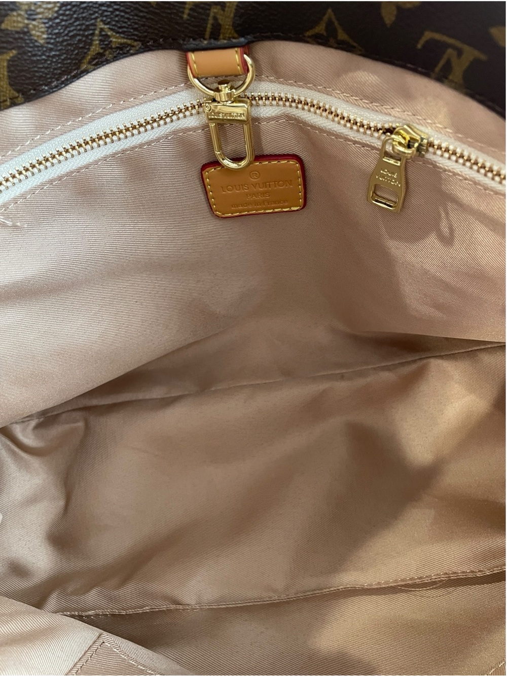 π€ Womenβs Monogram Oversized Shopper Tote with Strap π€ - Picture 10 of 13